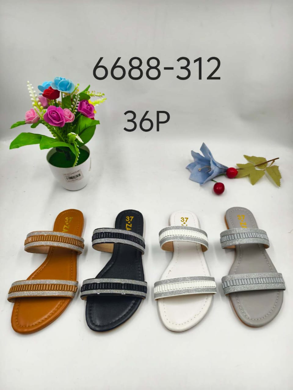 Female Flat sandals