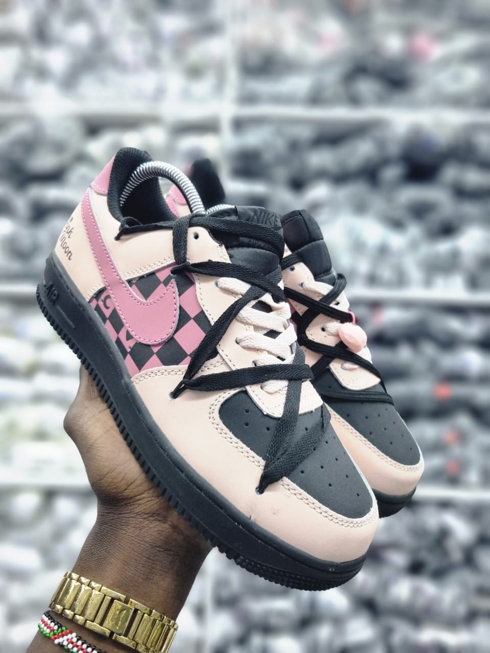 Airforce 1 pink moon